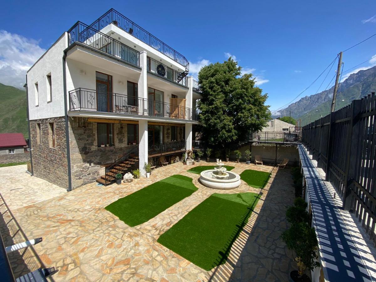 Mood Hotel Kazbegi Εξωτερικό φωτογραφία